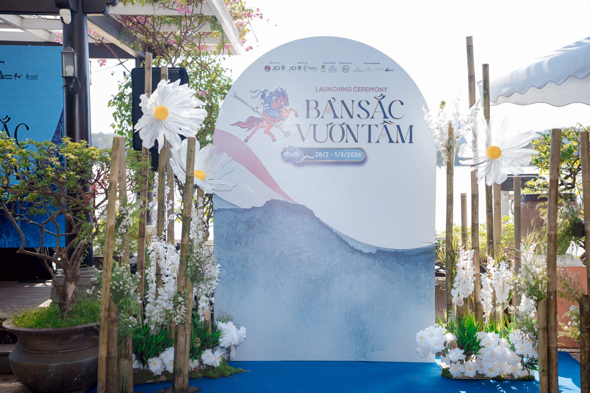 Backdrop trang trí